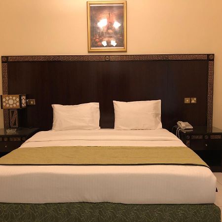 New Royal Mark Hotel Apartments Dubai Exterior foto